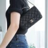 Branded  CH FLAP BLACK PREMIUM BAG WITH BOX EDDITION (ch-1124)