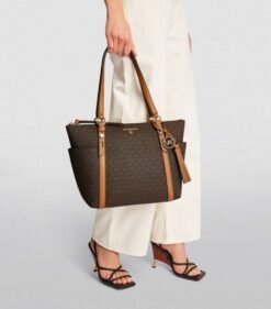 Branded Mk Sulliivan saffiano Tote Bag with Dusk Bag (bj)